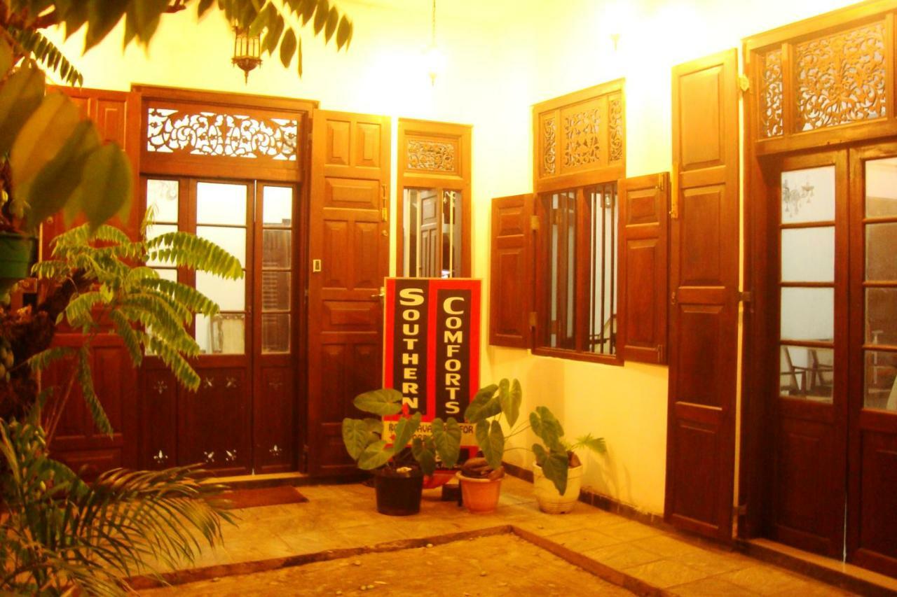 Southern Comforts - Galle Fort Екстериор снимка